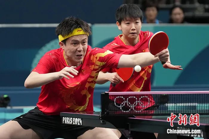 奥运早报丨中国香港队再