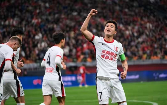 拜合拉木绝平救主 成都蓉城险胜重庆铜梁龙