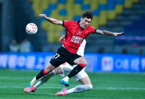 拜合拉木绝平救主 成都蓉城险胜重庆铜梁龙