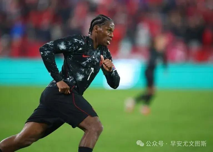 尤文图斯官宣斯帕莱蒂续约至2028年 转会市场瞄准