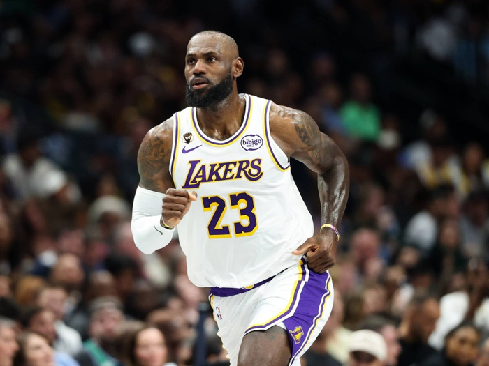 詹姆斯或成勇士骑士争抢对象 勇士骑士仅愿提供