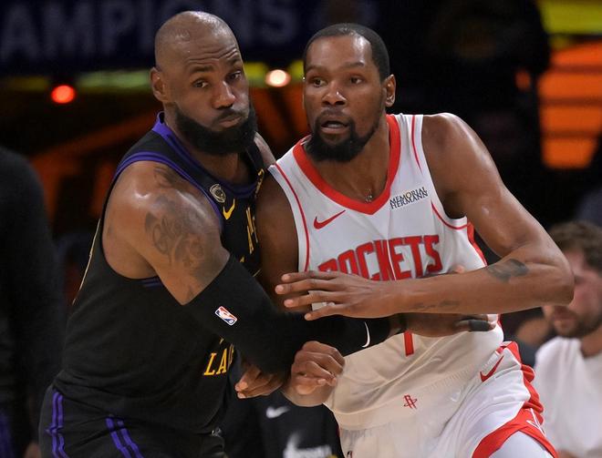 湖人队两连胜火箭队 逆境中展现王者风范